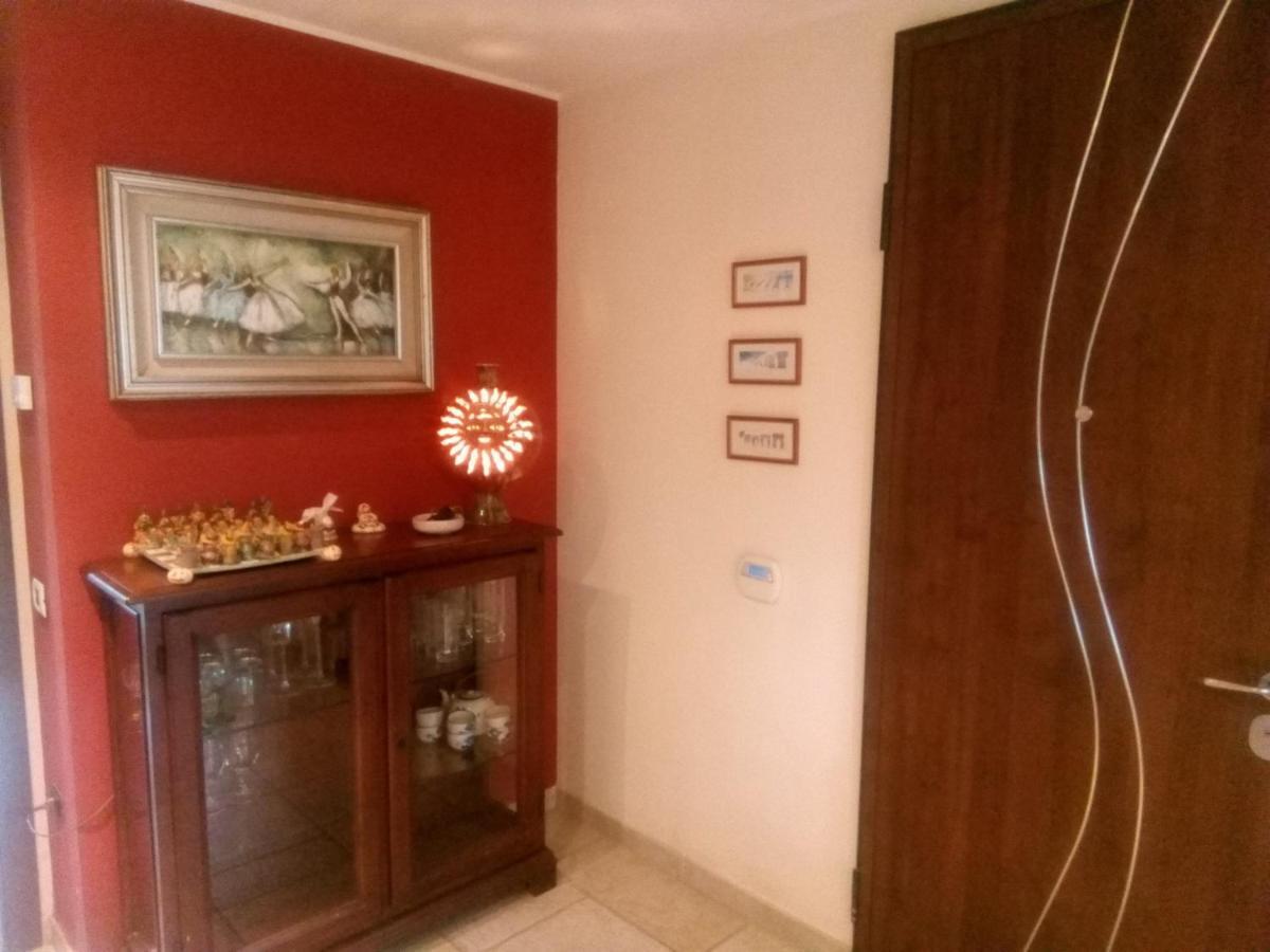Casa Vacanze Menta Fiorita Флумини-ди-Кварту Экстерьер фото